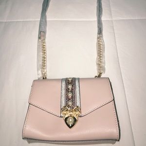 Baby pink purse 👛